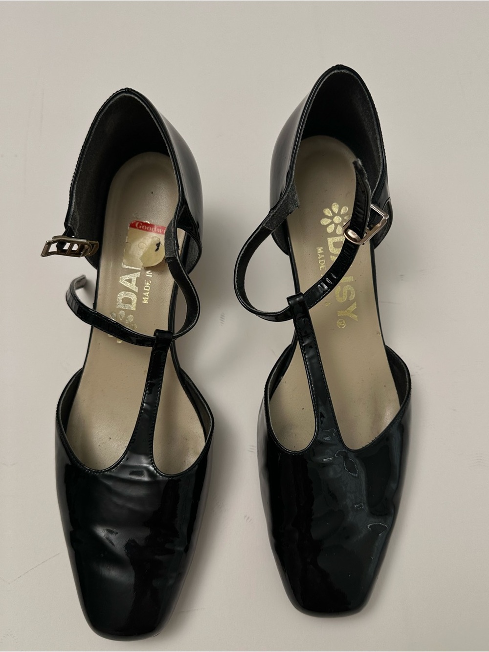 90s Minimalist Square Toe T-Strap Kitten Heel Mary Jane Black Patent shoes
